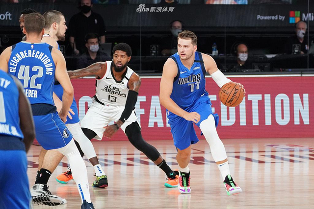 色的沟通能 色的沟通能